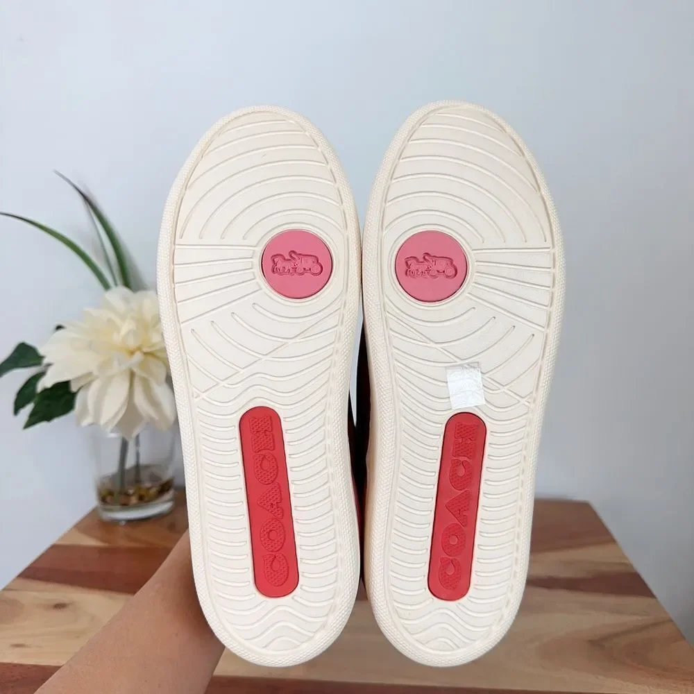 NWT Coach Clip Low Top Sneaker In Rainbow Signature Canvas size‎ US5/EU 35.5